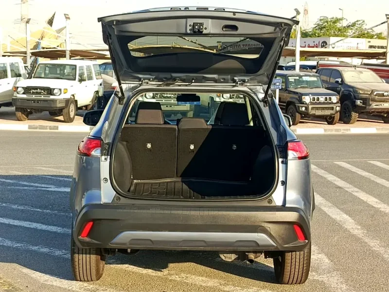2022 Toyota Corolla Cross LE 2.0L 4-cylinder Petrol Engine Blue Black SUV US Specs
