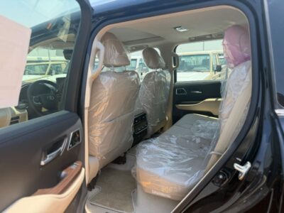 2026 Toyota Land Cruiser VXR 4.0 Litres 6 Cylinders Petrol Engine Black Beige SUV GCC Specs