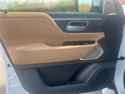 2026 Infiniti QX80 SENSORY BENCH CHAIRS 3.5 Litres 6 Cylinders Petrol Engine White Tan SUV