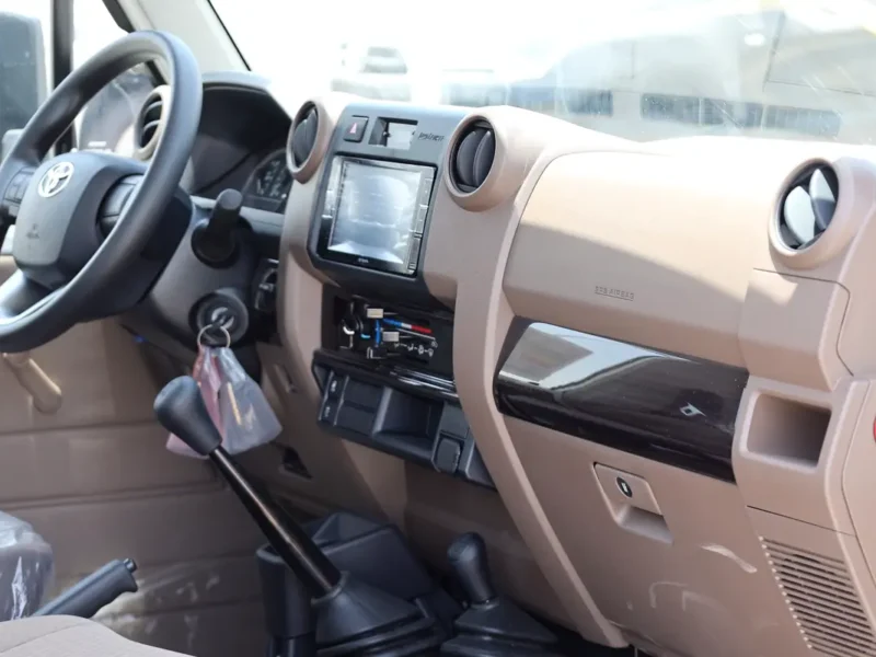 2026 Toyota Land Cruiser 79 Series Single Cab 4 Cylinders Diesel Engine MT White Beige Pickup