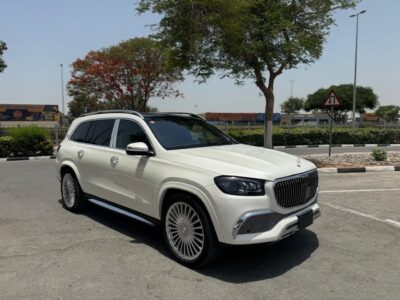 2024 Mercedes Maybach GLS600 4.0-liter Twin-turbocharged V8 Engine White Black SUV