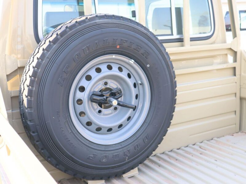 2026 Toyota Land Cruiser 70 Series 4.0L V6 Single Cab Utility Beige Pickup Truck GCC Specs