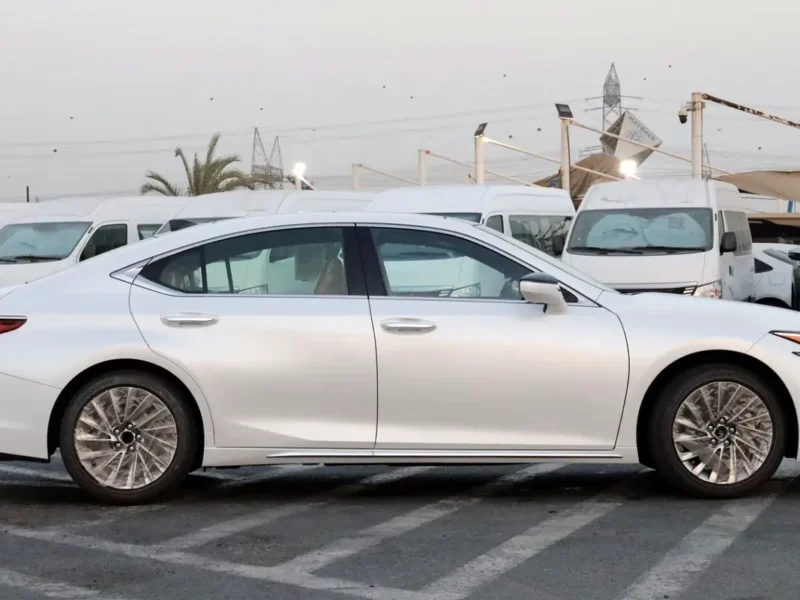 2025 Lexus ES-Series ES 350 Premier 6 Cylinders petrol Engine White Beige Sedan GCC Specs