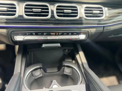 2024 Mercedes Maybach GLS600 4.0-liter Twin-turbocharged V8 Engine White Black SUV