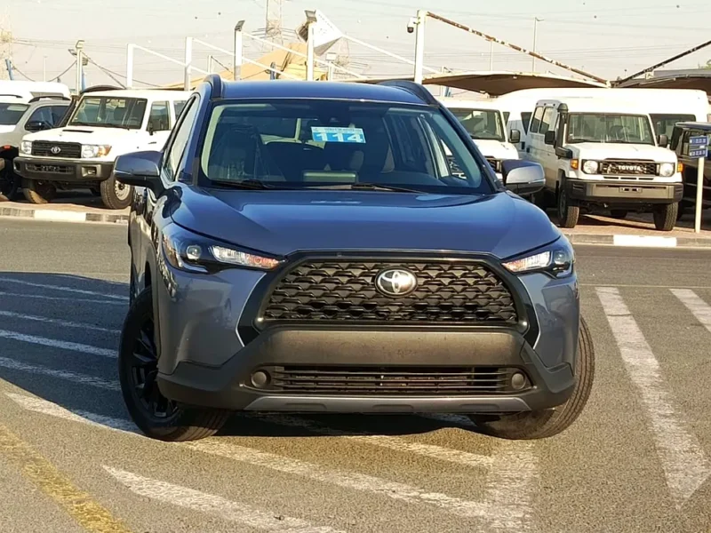 2022 Toyota Corolla Cross LE 2.0L 4-cylinder Petrol Engine Blue Black SUV US Specs