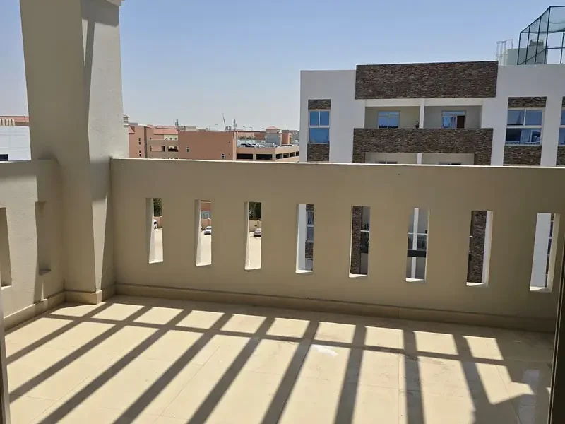 1,641 sqft Centurion Residence Superb 2 Bed + Maid | DIP | 2Balconies | Car Parking | Vacant