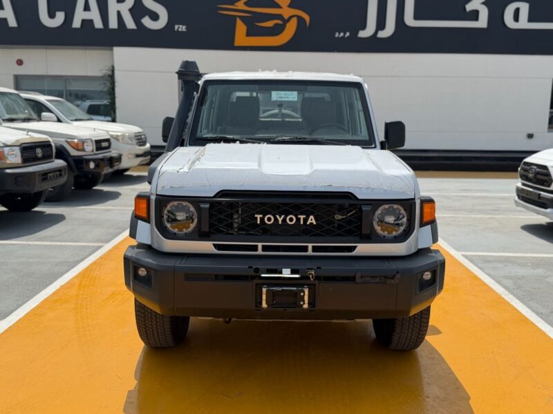 2024 Toyota Land Cruiser 79 4.0 Litres V6 Petrol Engine Silver Grey Pickup Truck Automatic DC