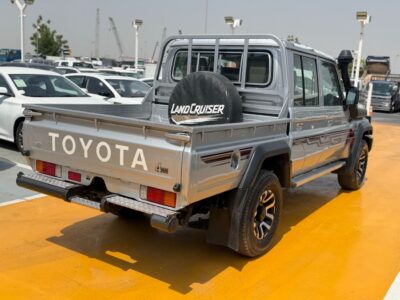 2024 Toyota Land Cruiser 79 4.0 Litres V6 Petrol Engine Silver Grey Pickup Truck Automatic DC