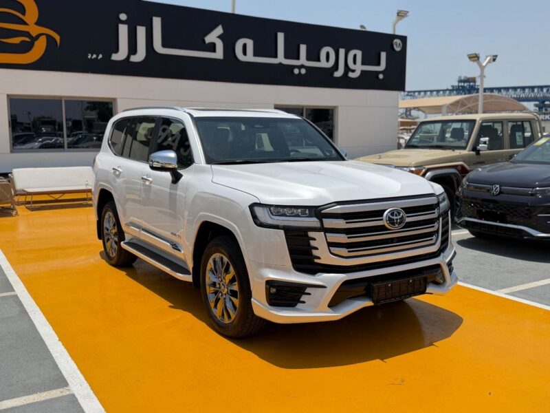 2026 Toyota Land Cruiser VXR 3.5L 6 Cylinders Twin Turbo Petrol Engine White Red SUV GCC