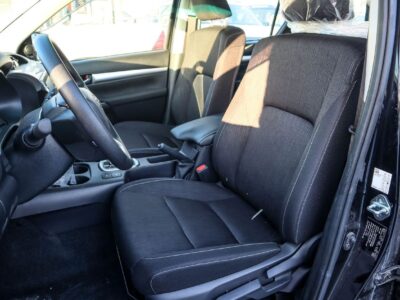 2026 Toyota Hilux DC MT 2.7 L 4-cylinder Petrol Dual VVT-i Engine Black Pickup Truck GCC