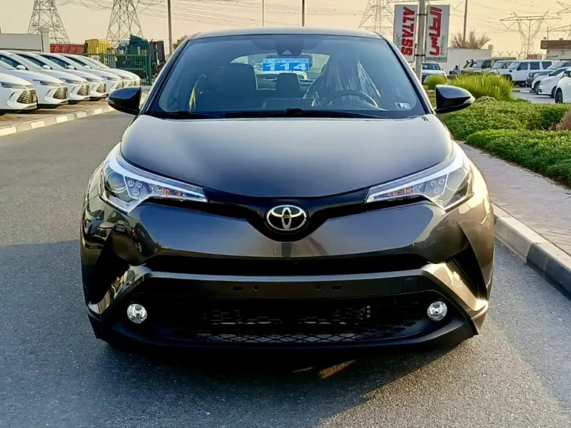 2018 Toyota C-HR XLE Premium 2.0L 4-Cylinder Petrol Engine Grey Black SUV US Specs