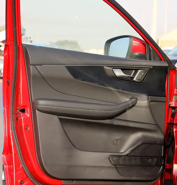 2026 Chery Tiggo 4 Luxury 4 Cylinders Petrol Engine Red Black SUV GCC Specs Automatic