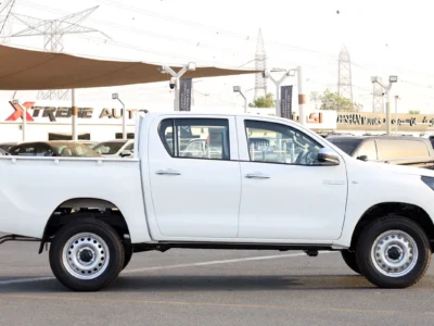 2026 Toyota Hilux Double Cab Base 4 Cylinders Diesel Engine MT White Red Pickup Truck