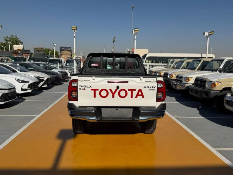 2026 Toyota Hilux SR5 S-GLX 2.8 Litres 4 Cylinders Diesel Engine White Red Pickup Truck GCC