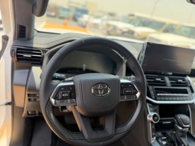 2026 Toyota Land Cruiser VXR 3.5L 6 Cylinders Twin Turbo Petrol Engine White Red SUV GCC