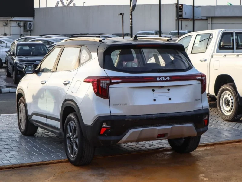 2025 Kia Seltos EX GLS MID Option1.5 Litres MPI 4 Cylinders Petrol Engine White Black SUV