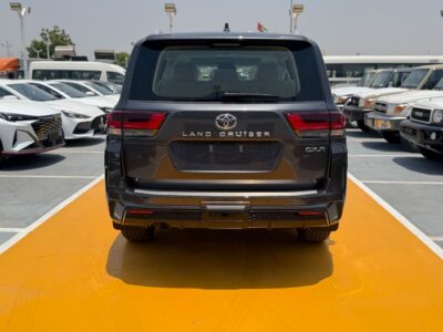 2026 Toyota Land Cruiser GXR 3.5L 6 Cylinders Twin Turbo Hybrid Engine Grey Beige SUV GCC