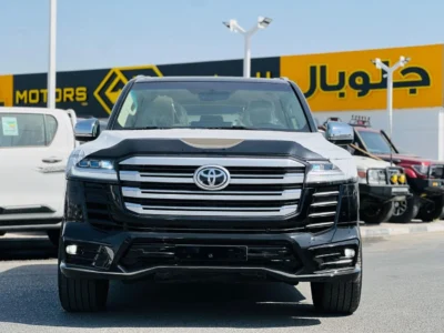2022 Toyota Land Cruiser GXR 4.0 Litres 6 Cylinders Petrol Engine Black Beige SUV GCC Specs