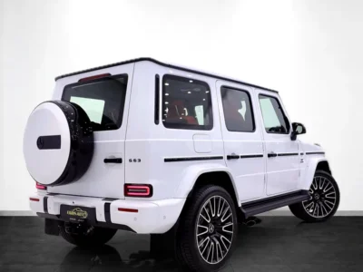 2026 Mercedes-Benz G-Class G 63 AMG 4.0L V8 Biturbo White Red SUV GCC CARBON INTERIOR
