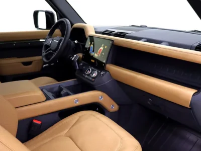 2026 Land Rover Defender 90 SE P30 4 Cylinders Engine Green Tan SUV Luxury Off-Roader