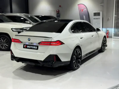 2024 BMW 5-Series 520i M Sport 4 Cylinders Petrol Engine White Black Sedan Korean Specs