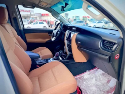 2019 Toyota Fortuner EXR 2.7 Litres V4 Petrol Engine White Tan SUV GCC Specs Automatic