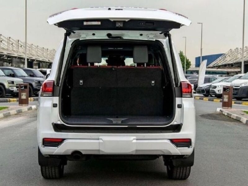 2026 Toyota Land Cruiser VXR 3.5 Litres 6 Cylinder Petrol Engine White Red GCC Specs