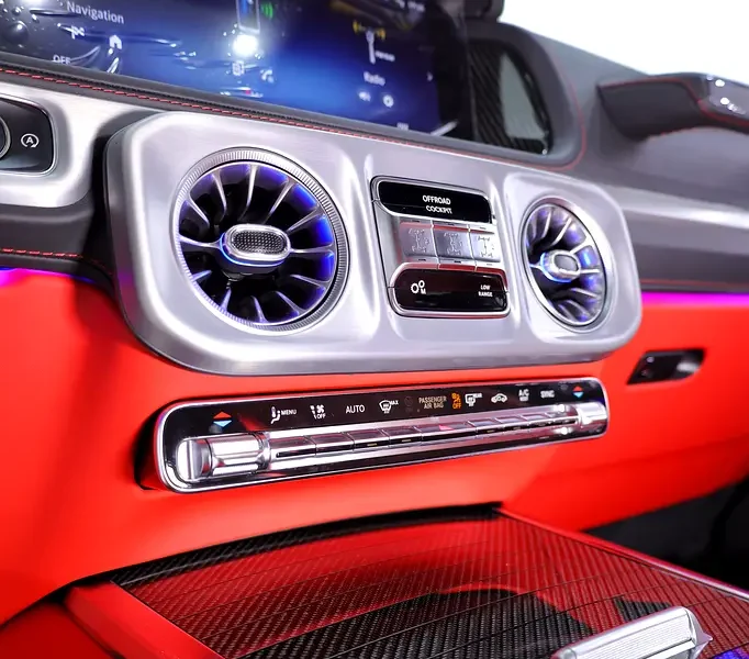 2026 Mercedes-Benz G-Class G 63 AMG 4.0L V8 Biturbo White Red SUV GCC CARBON INTERIOR