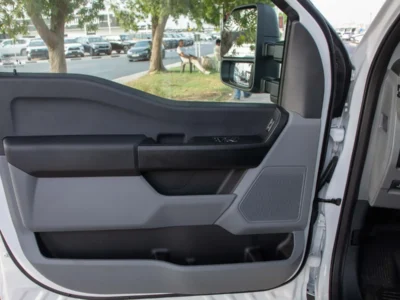 2024 Ford F550 XL Super Duty 145 WB Chassis Cab 6.7L Turbo Diesel V8 White Black Pickup