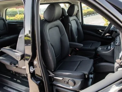 2026 Mercedes-Benz V300 Avantgarde+ Extra Long 2.0L Turbocharged 4-Cylinder Black Van