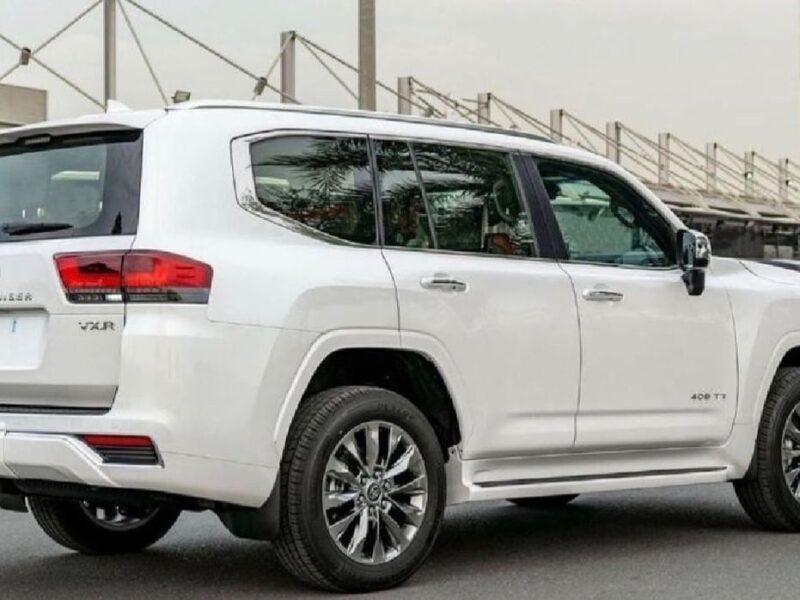 2026 Toyota Land Cruiser VXR 3.5 Litres 6 Cylinder Petrol Engine White Red GCC Specs