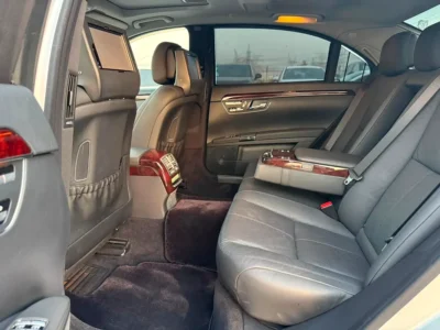 2008 Mercedes-Benz S-Class S 500 8 Cylinders Petrol Engine Silver Black Sedan Japanese Specs