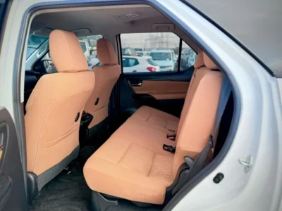 2019 Toyota Fortuner EXR 2.7 Litres V4 Petrol Engine White Tan SUV GCC Specs Automatic