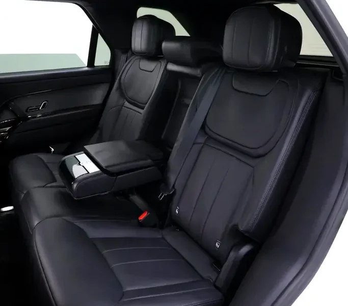2024 Land Rover Range Rover Sport Dynamic SE 6 Cylinders Petrol Engine White Black SUV