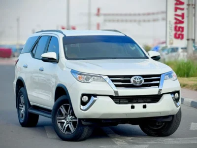 2019 Toyota Fortuner EXR 2.7 Litres V4 Petrol Engine White Tan SUV GCC Specs Automatic