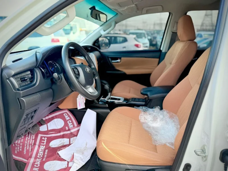 2019 Toyota Fortuner EXR 2.7 Litres V4 Petrol Engine White Tan SUV GCC Specs Automatic