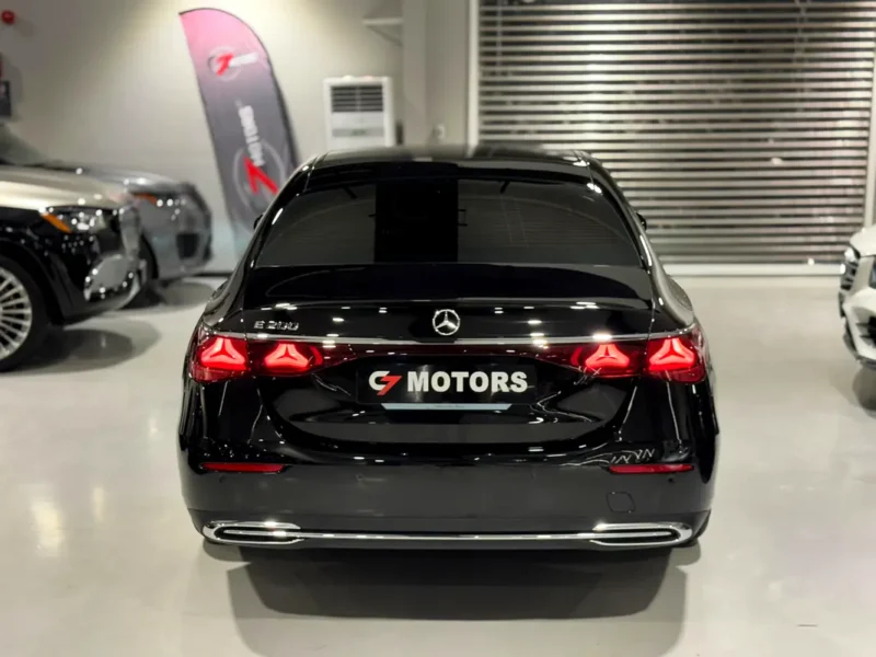 2025 Mercedes-Benz E-Class E 200 4 Cylinders Petrol Engine Black White Sedan Korean Specs