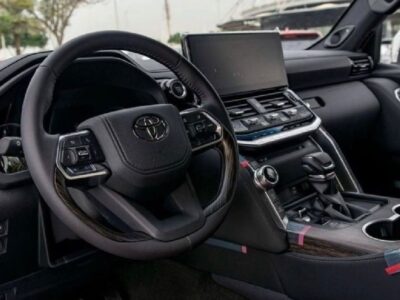 2026 Toyota Land Cruiser VXR 3.5 Litres 6 Cylinder Petrol Engine White Red GCC Specs