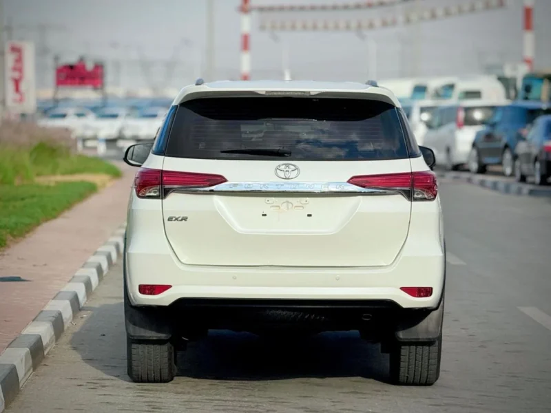 2019 Toyota Fortuner EXR 2.7 Litres V4 Petrol Engine White Tan SUV GCC Specs Automatic