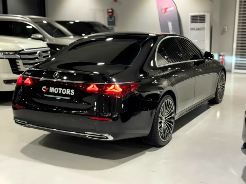 2025 Mercedes-Benz E-Class E 200 4 Cylinders Petrol Engine Black White Sedan Korean Specs
