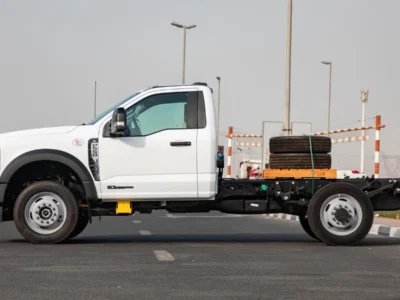 2024 Ford F550 XL Super Duty 145 WB Chassis Cab 6.7L Turbo Diesel V8 White Black Pickup