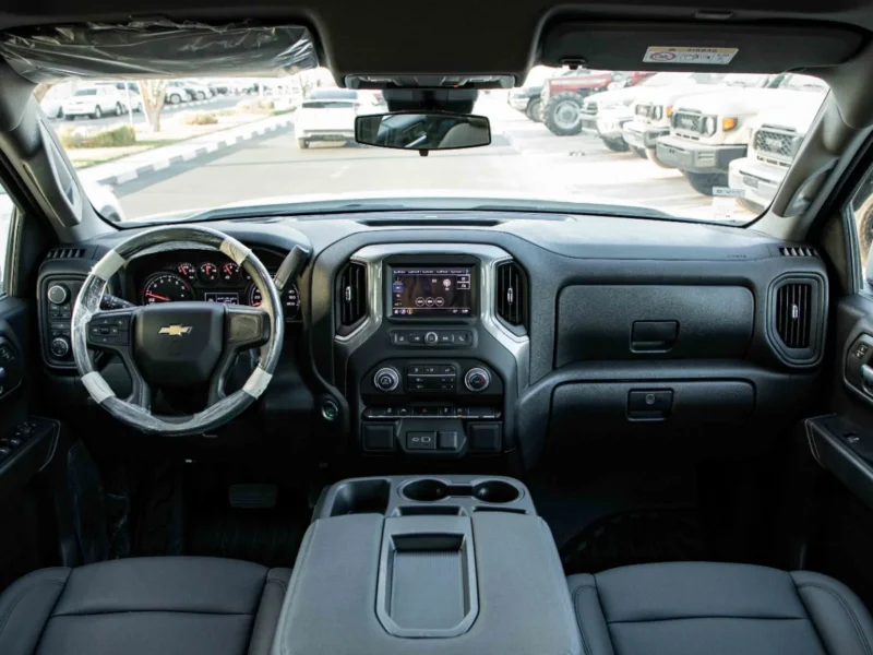 2025 Chevrolet Silverado 5.3 Liters EcoTec3 V8 Petrol Engine White Black Pickup Truck GCC