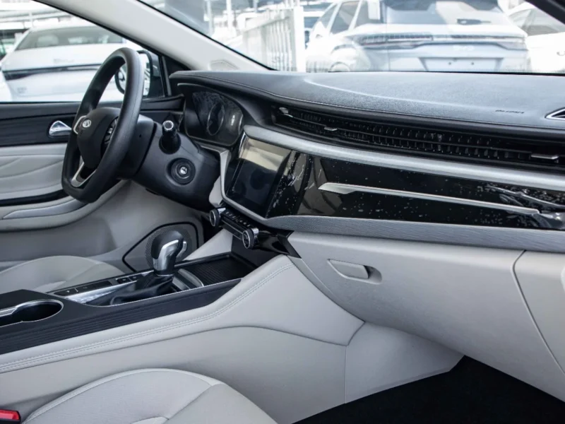 2026 Chery Arrizo 5 STD PLUS 1.5L Naturally Aspirated 4-Cylinder Engine Grey Beige Sedan
