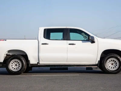 2025 Chevrolet Silverado 5.3 Liters EcoTec3 V8 Petrol Engine White Black Pickup Truck GCC