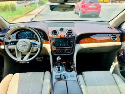 2018 Bentley Bentayga 6.0L W12 Twin-Turbo Petrol Engine Purple Beige SUV Japanese Specs