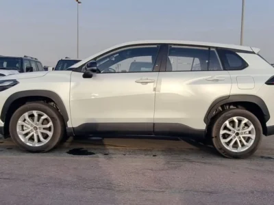 2026 TOYOTA FRONTLANDER Luxury 2.0L 4 Cylinders Hybrid Engine White Black SUV Chinese Specs