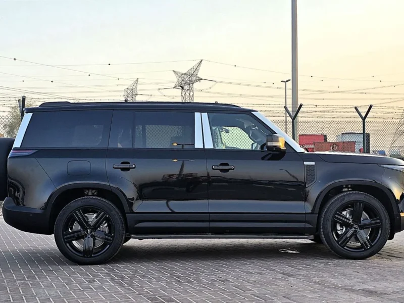 2026 ROX 01 ALL ROUND 1.5 Litres 4 Cylinders Hybrid Engine Black Orange SUV Chinese Specs