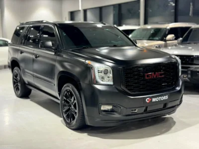 2019 GMC Yukon Denali 8 Cylinders Petrol Engine Black Beige SUV GCC Specs Full Option