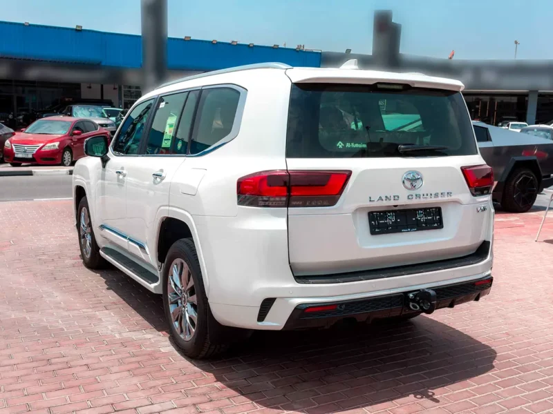 2026 TOYOTA LAND CRUISER VXR 4.0 Litres V6 Petrol Engine White Black SUV GCC Specs Automatic