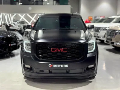 2019 GMC Yukon Denali 8 Cylinders Petrol Engine Black Beige SUV GCC Specs Full Option